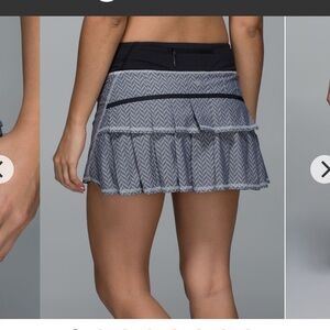 lululemon sz 8 rare vintage print Giant Herringbone Gray and Black Skirt skort